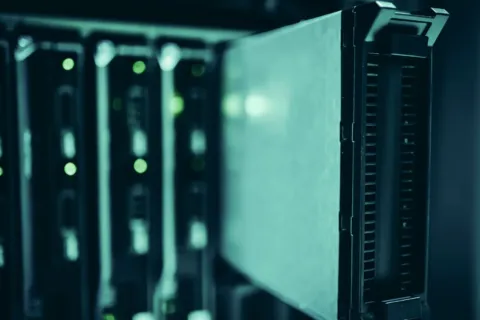 Keunggulan teknologi penyimpanan awan modern untuk mengamankan data digital perusahaan secara praktis dan aman
